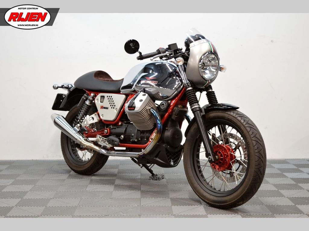 MOTO GUZZI V 7 II RACER (bj 2012), 2 cilinders, 744 cc, Motorrijbewijs A, Bedrijf