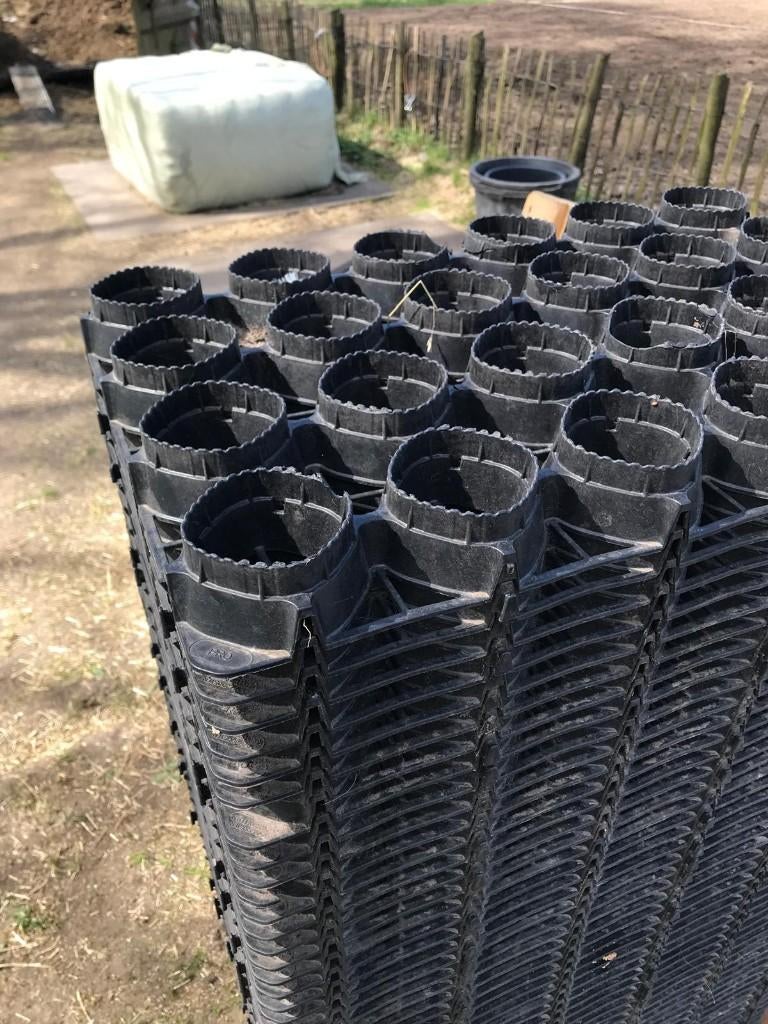 Grastegels / Grindrooster / Grindtegel / Paddockplaat, Ophalen, Gebruikt, Kunststof, Overige typen