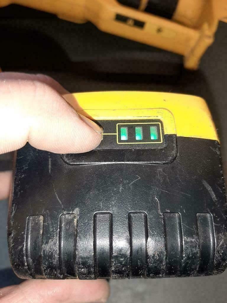 Dewalt 36v Accu combi set Decoupeerzaag Slijptol boorhamer, Auto diversen, ., Ophalen of Verzenden, Zo goed als nieuw, .
