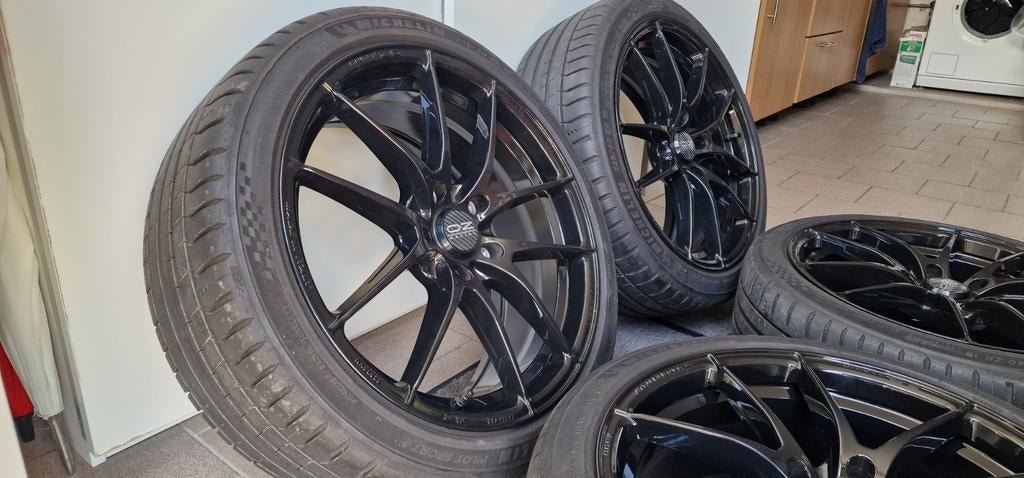 Oz Leggera 5x112 / 18 inch / michelin ps5, Auto-onderdelen, Banden en Velgen, Ophalen, 18 inch, Band(en), Zomerbanden