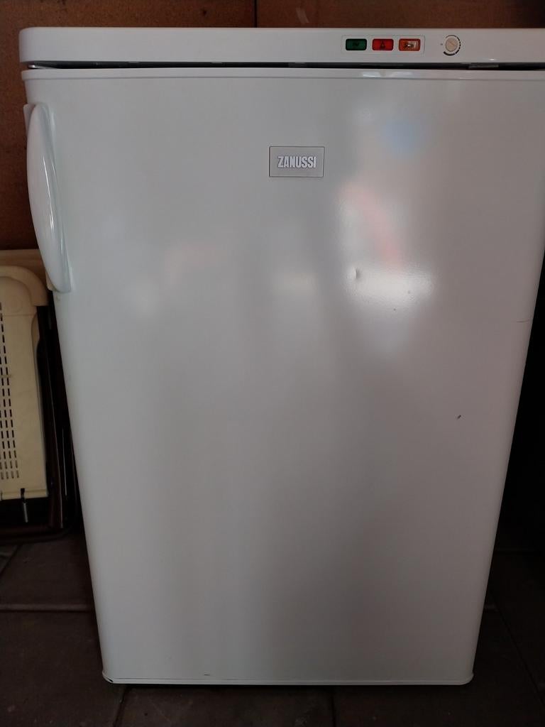 Vriezer, tafelmodel. Merk: Zanussi. Met 3 lades., Witgoed en Apparatuur, Vriezers en Diepvrieskisten, Minder dan 60 cm, Zo goed als nieuw