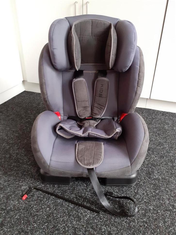 Kidsriver autostoel, Kinderen en Baby's, Autostoeltjes, Gebruikt, Overige merken, 9 t/m 18 kg, Autogordel, Ophalen