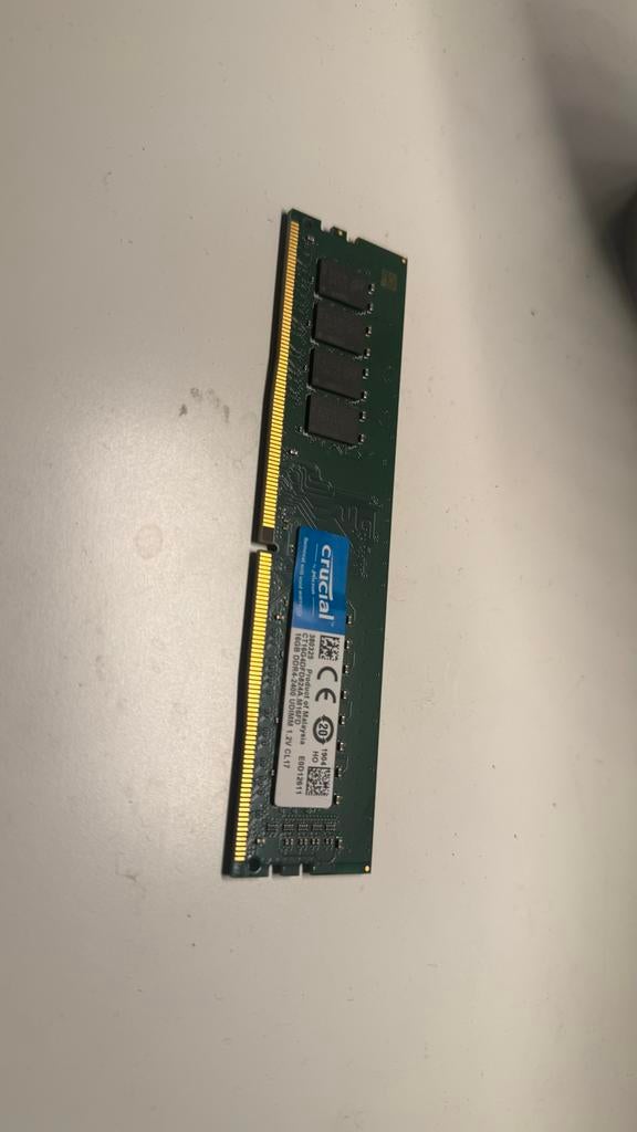 Crucial 16GB DDR4 RAM 2400MHz Geheugenmodule, Computers en Software, RAM geheugen, Gebruikt, DDR4, Ophalen of Verzenden, Desktop