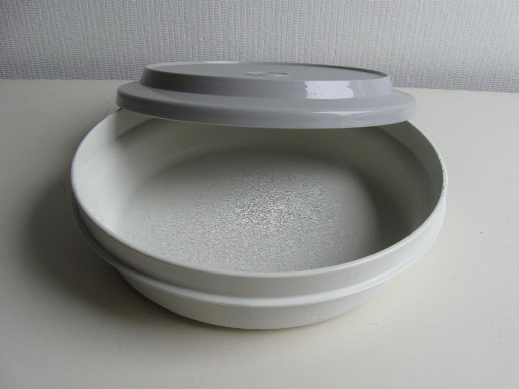 Tupperware schaaltje rond met deksel, Ophalen of Verzenden, Schaal