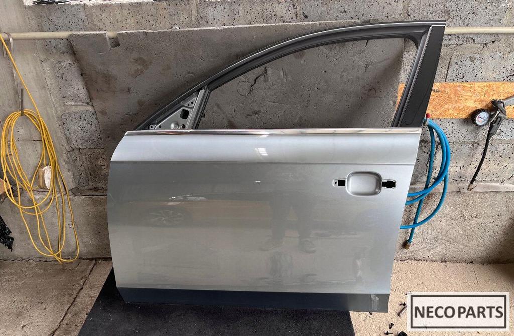 AUDI A4 B8 VOOR DEUR LINKS KLEUR LYZG ALLES LEVERBAAR!!!, Auto-onderdelen, Ophalen of Verzenden, Gebruikt, Audi, Spatbord