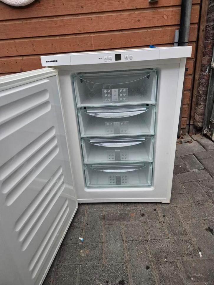 Liebherr 2023  tafelmodel vriezer GP1486, Witgoed en Apparatuur, Vriezers en Diepvrieskisten, Zo goed als nieuw, Vrijstaand, Vrieskast