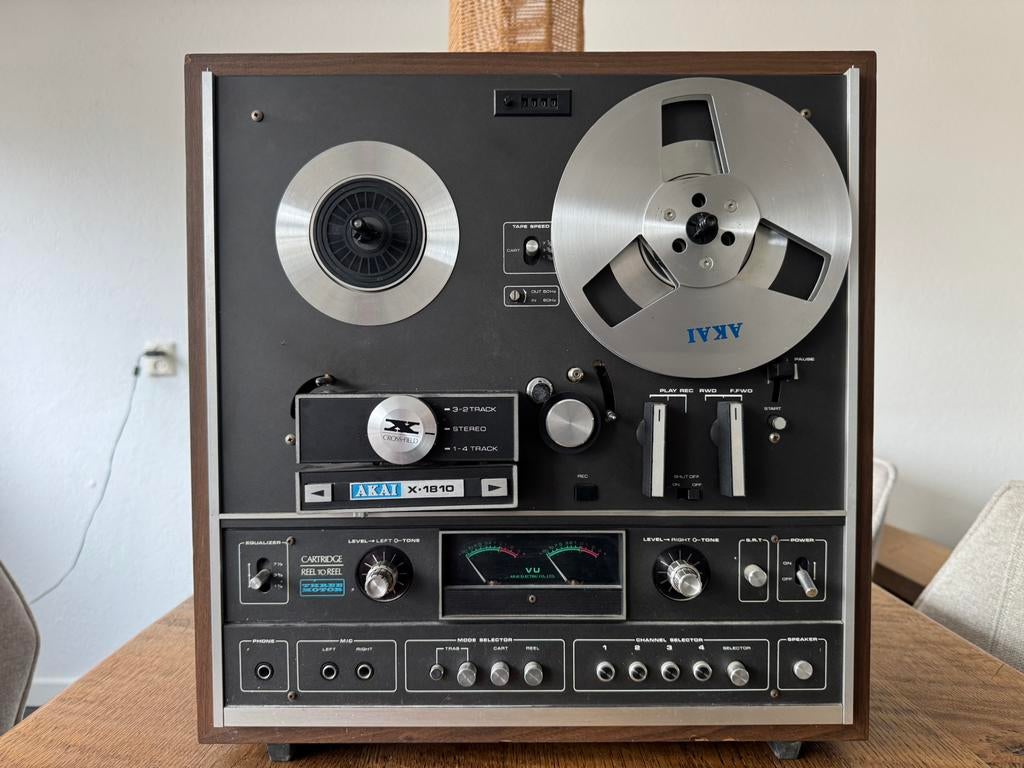 Akai X-1810 Reel to Reel tapedeck met tapes, Audio, Tv en Foto, Bandrecorders, Ophalen of Verzenden, Bandrecorder, Met banden