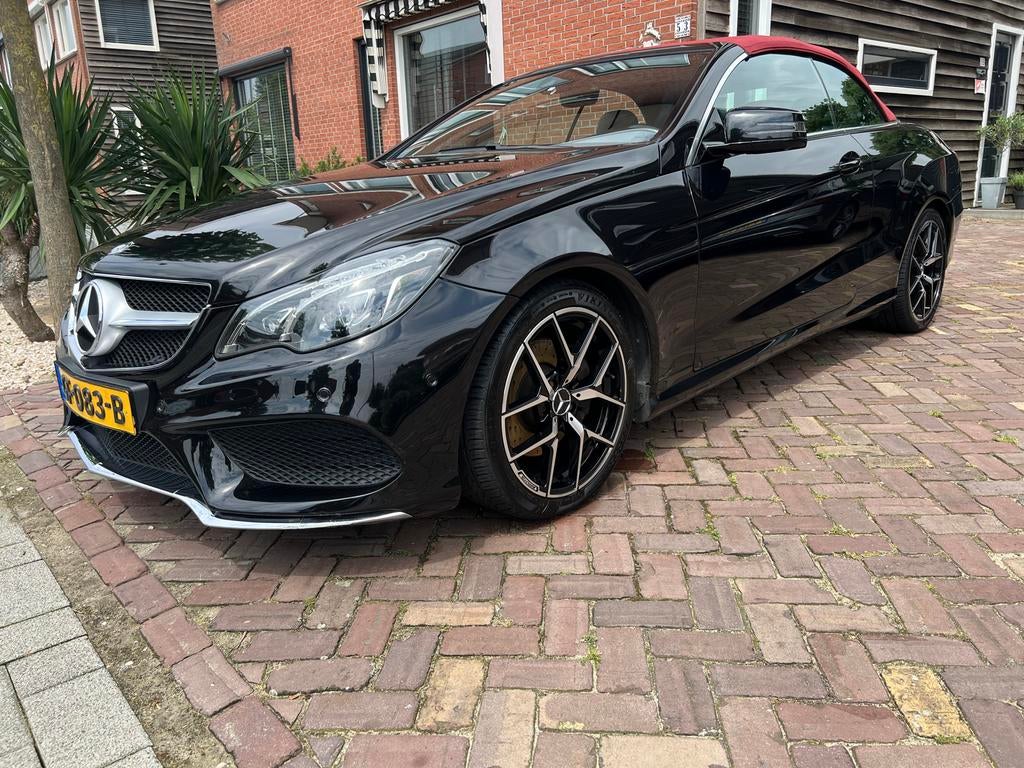 Mercedes-Benz E-Klasse E200 Cabrio Sport Edition 2014 Zwart, Auto's, 1800 kg, 4 cilinders, Cabriolet, 4 stoelen