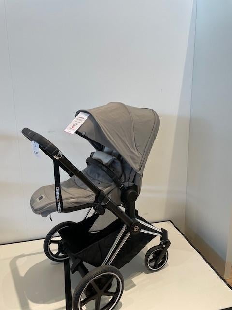Cybex E-Priam 4 Frame Chrome Black - Mirage Grey + voetenzak, Ophalen, Zo goed als nieuw