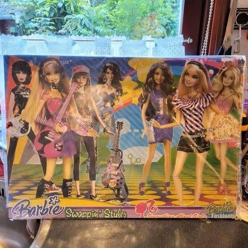 2 x laag tafeltje Barbie, Antiek en Kunst, Curiosa en Brocante, Ophalen of Verzenden