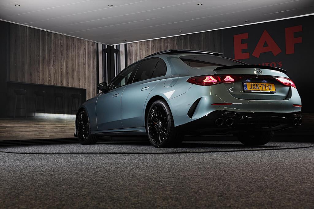 Mercedes-Benz E-klasse 300 e AMG 53 Look / HYPERSCREEN / Mas, Auto's, Mercedes-Benz, Automaat, Achterwielaandrijving, Gebruikt