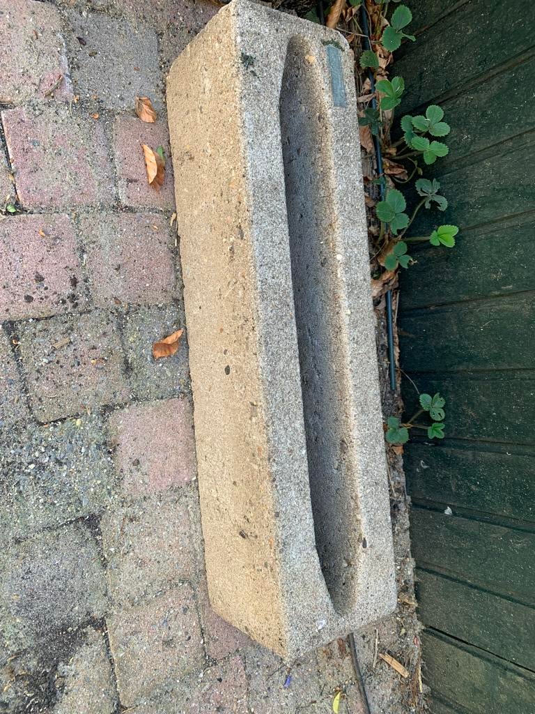 4 x Betonnen fietsenstandaard, Ophalen, Gebruikt