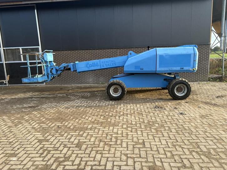 Hoogwerker aichi sp12c, Zakelijke goederen, Machines en Bouw | Liften, Steigers en Ladders