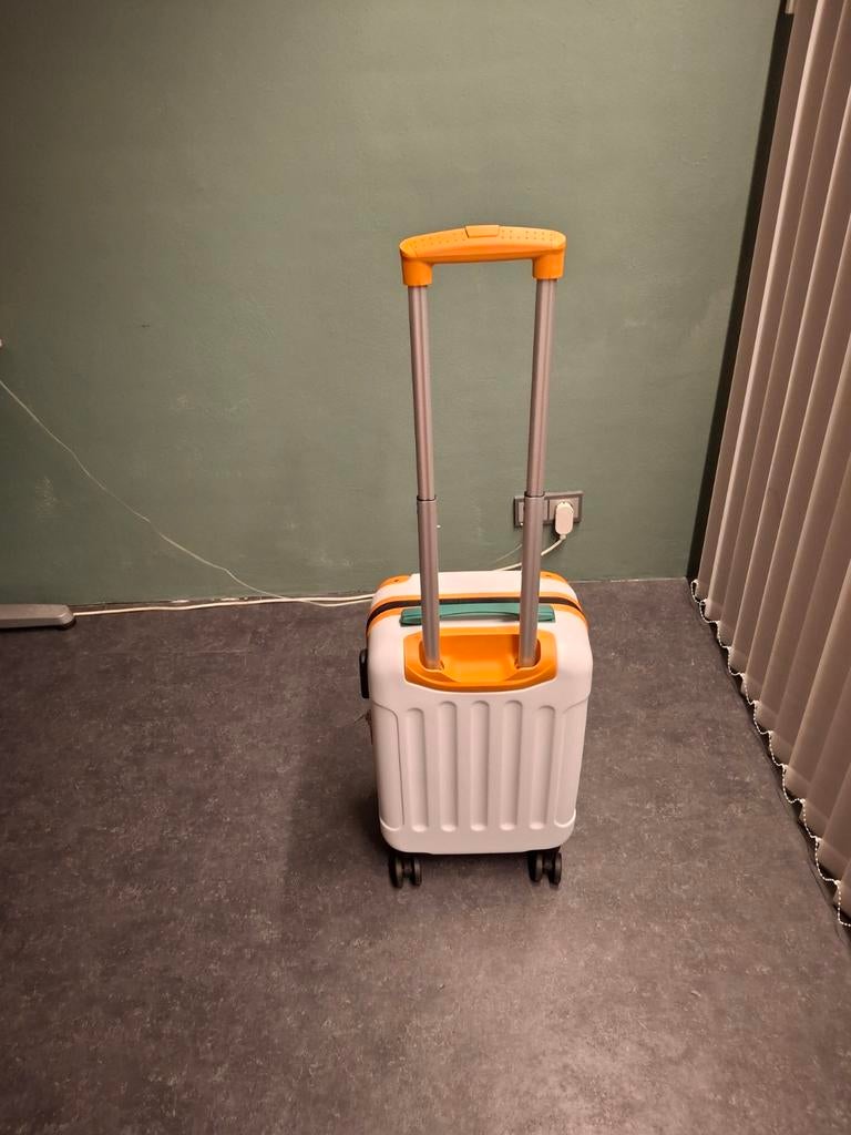 Stijlvolle handbagagekoffer, Sieraden, Tassen en Uiterlijk, Koffers, Ophalen, 50 tot 60 cm, Hard kunststof, Nieuw