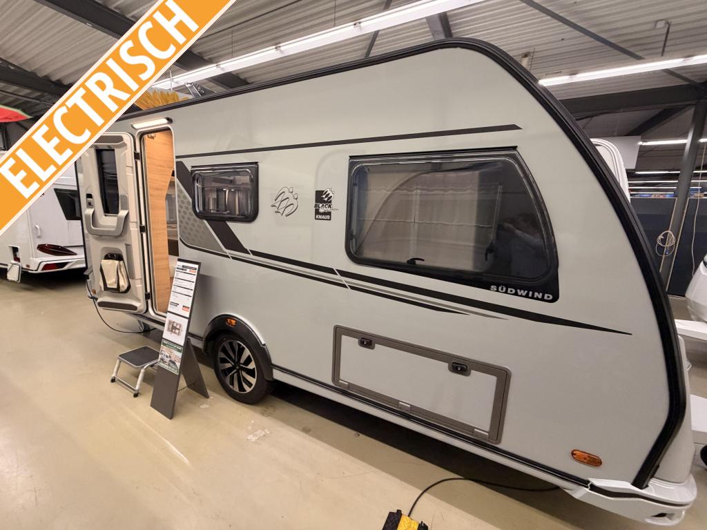 Knaus Sudwind Black Selection 460 EU 1700KG+Enkelebed+Electr, Caravans en Kamperen, Schokbreker, Bedrijf, 5 tot 6 meter, Knaus