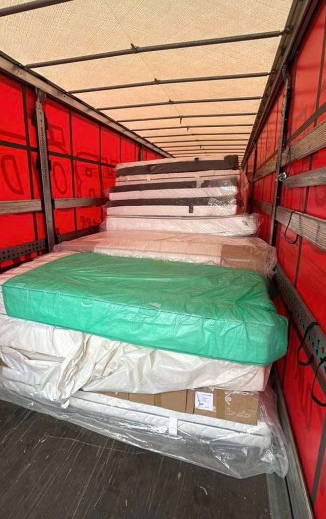 Partij nieuwe matrassen met transportschade. +- 150 stuks, Ophalen, Zo goed als nieuw, Minder dan 5 meter