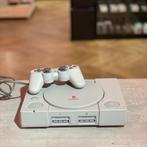 Playstation 1 Grijs | Nette staat | Met controller en memory, Spelcomputers en Games, Games | Sony PlayStation 1, Sony, Zo goed als nieuw
