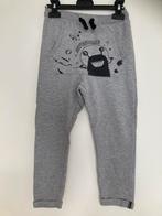 Nette joggingbroek grijs maat 110, Ophalen of Verzenden, Zo goed als nieuw, Jongen, Broek