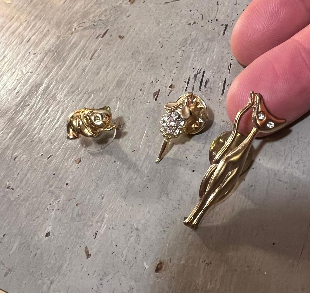 Vintage goudkleurig strass verguld pin broches kat muis beer, Overige materialen, 4 tot 7 cm, Met strass, Ophalen of Verzenden