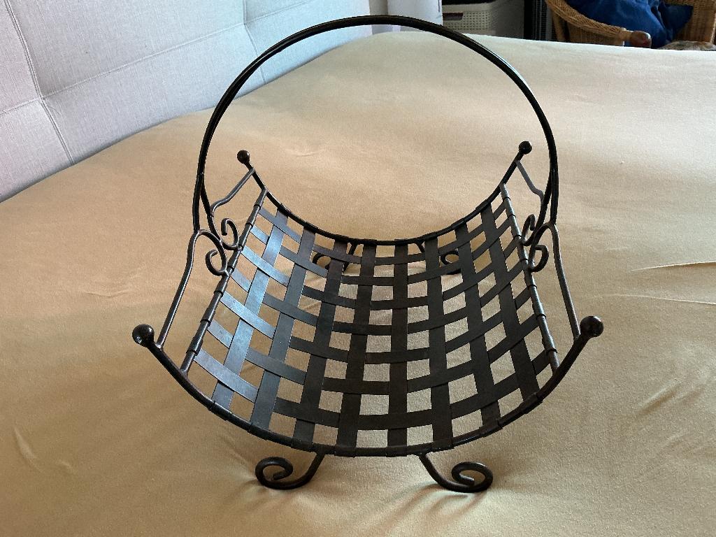 Gietijzeren lectuurbak., Ophalen