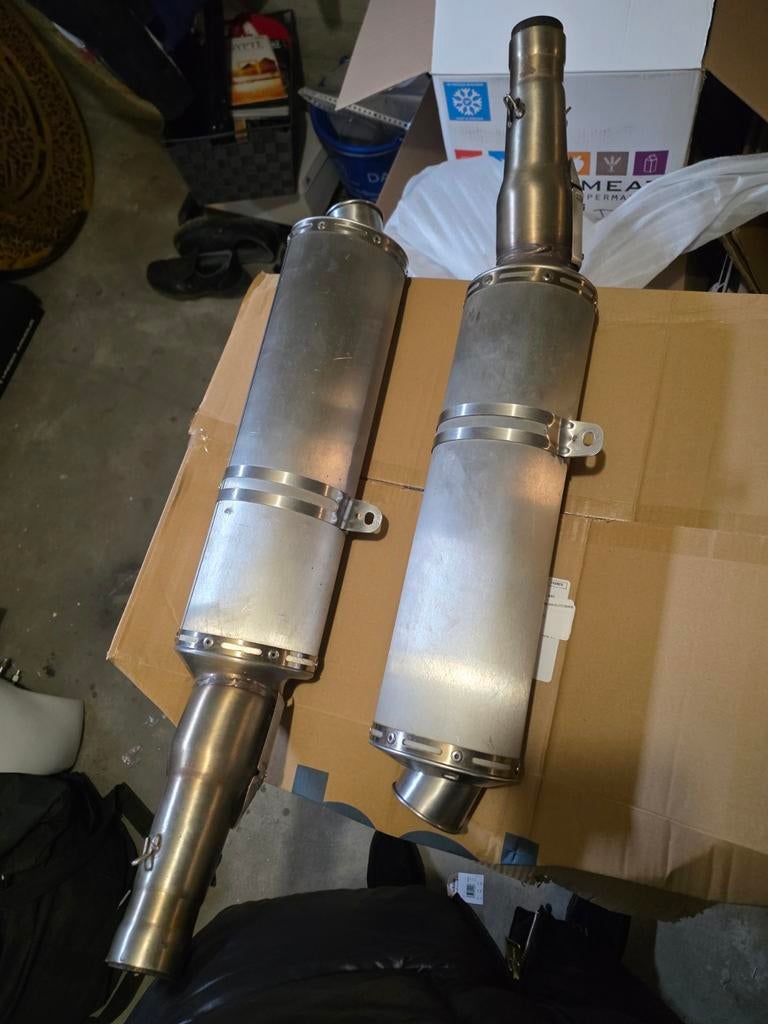 Aprilia rsv1000 uitlaten., Motoren, Ophalen of Verzenden