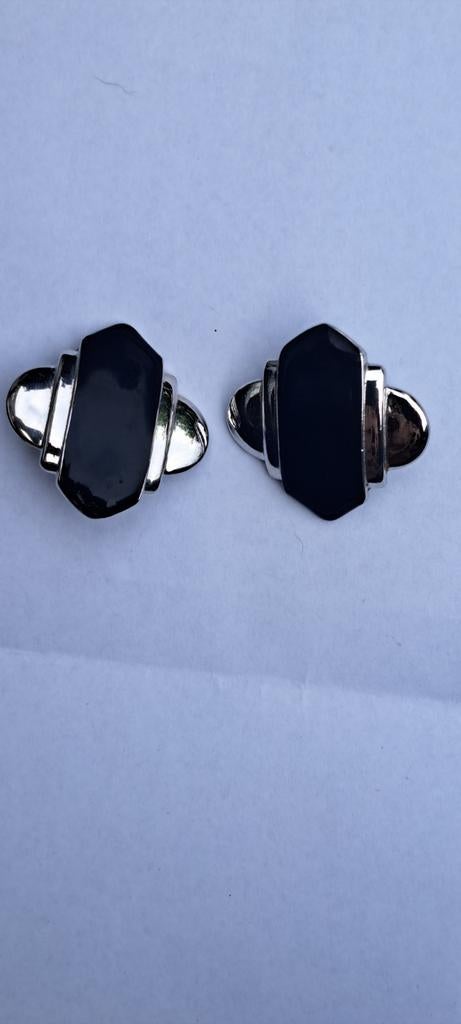 Vintage Monet oorbellen, Ophalen of Verzenden, Gebruikt, Zwart, Overige materialen