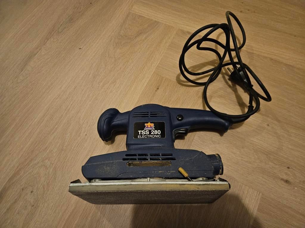 Vlakschuurmachine op stekker, Ophalen of Verzenden, Gebruikt, Minder dan 600 watt, Vlakschuurmachine