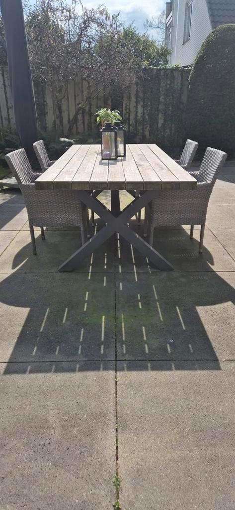4x Wicker tuinstoel, stapelbaar, Tuin en Terras, Tuinsets en Loungesets, Gebruikt, Tuinset, Wicker, 4 zitplaatsen, Eettafel, Stoel