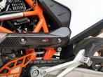 Gezocht: KTM 690 carbon hitte schild uitlaat, Ophalen of Verzenden