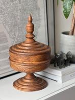 Grote houten tabakspot met deksel, Ophalen