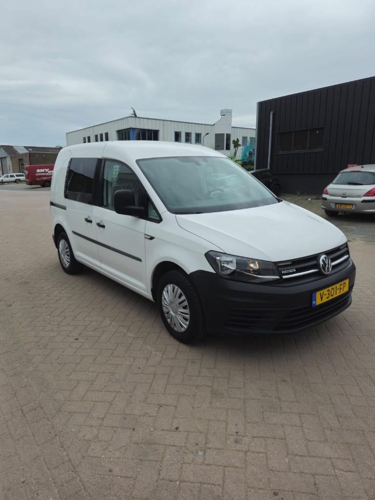 Volkswagen Caddy 81KW 2017 cng aardgas, Auto's, Bestelauto's, Particulier, ABS, Airbags, Airconditioning, Bluetooth, Boordcomputer