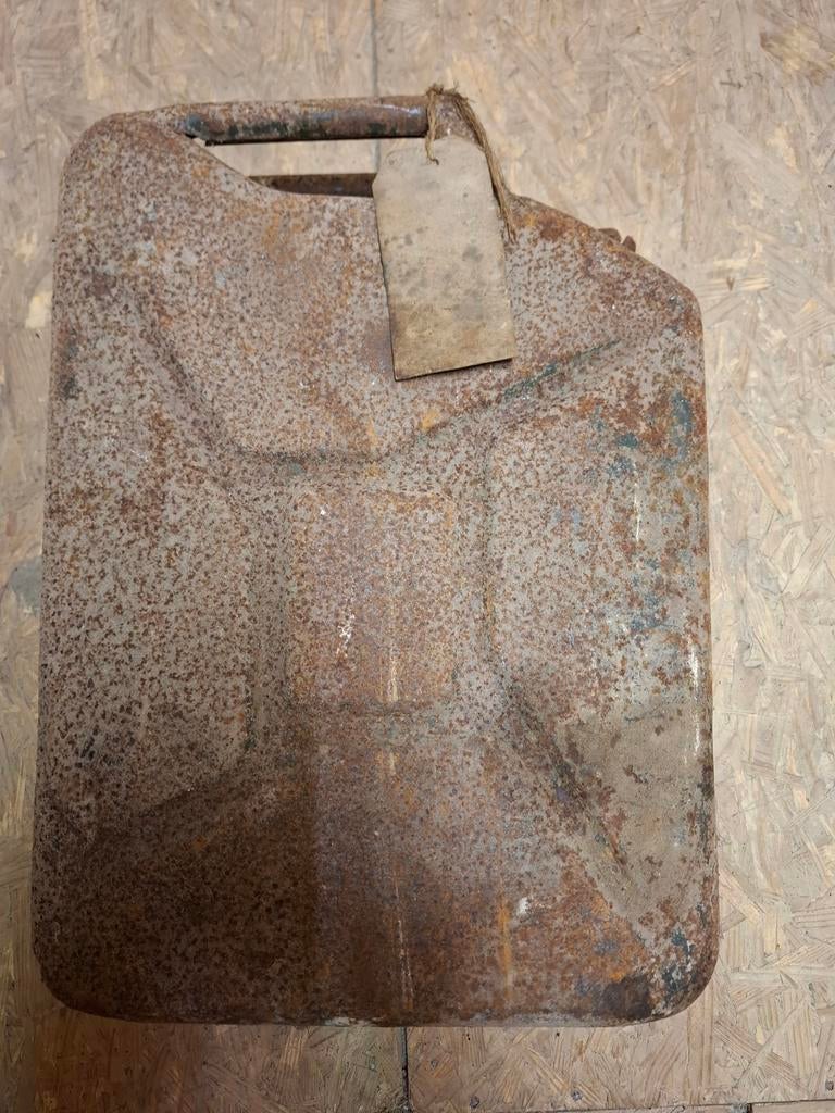 Britse jerrycan WO2 - Schiermonnikoog, Verzamelen, Militaria | Algemeen, Ophalen of Verzenden