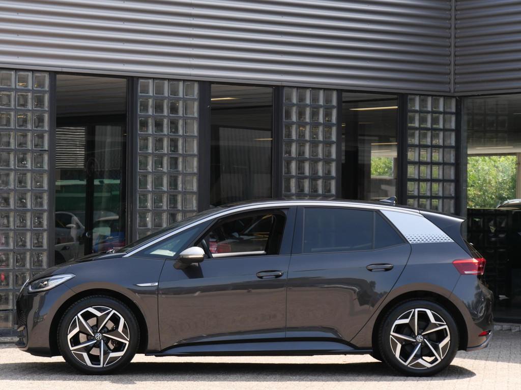Volkswagen ID.3 58kWh 1ST PLUS/ TREKHAAK/ CAMERA/ KEYLESS/ M, Automaat, Gebruikt, 375 min, ID.3