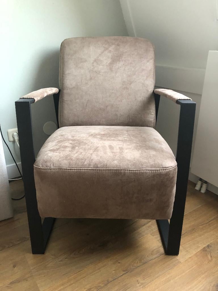 kleine bruine stoel, Huis en Inrichting, Stoelen, Ophalen, Zo goed als nieuw, Bruin, Eén