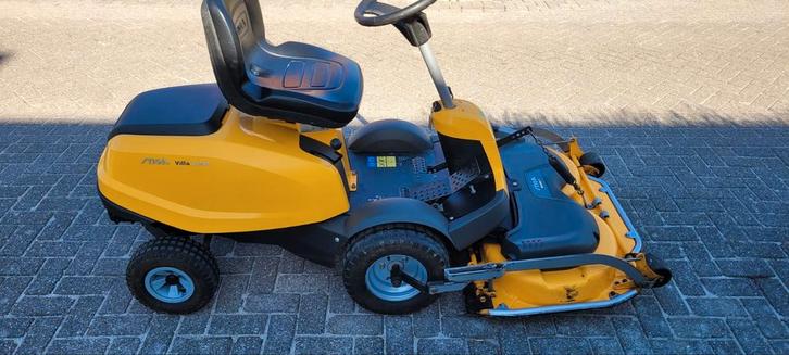 Stiga Villa HST13 Zitmaaier (2017), Tuin en Terras, Grasmaaiers, Gebruikt, Benzine-grasmaaier, 50 cm of meer, Cirkelmaaier, Elektrische starter