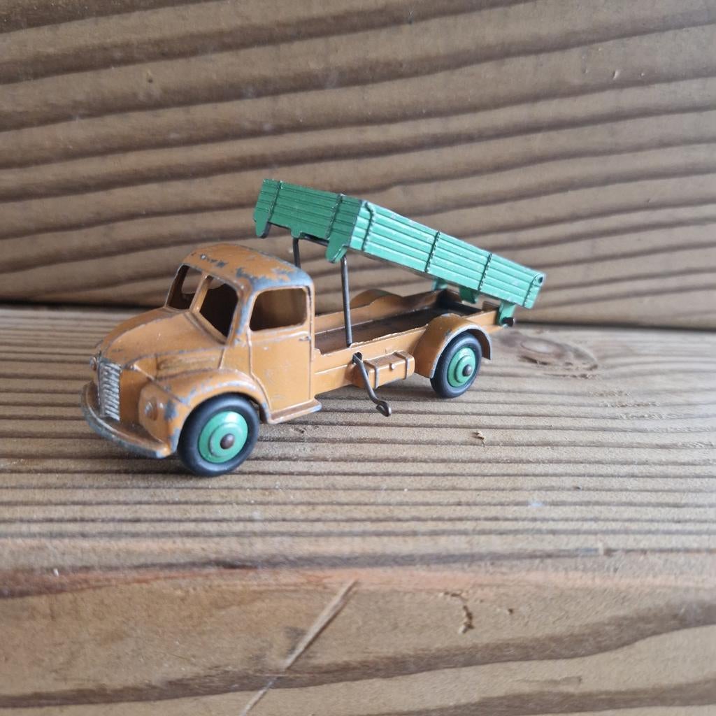 DINKY TOYS Dodge rear tipping truck, Ophalen of Verzenden, Gebruikt, Bus of Vrachtwagen, Dinky Toys