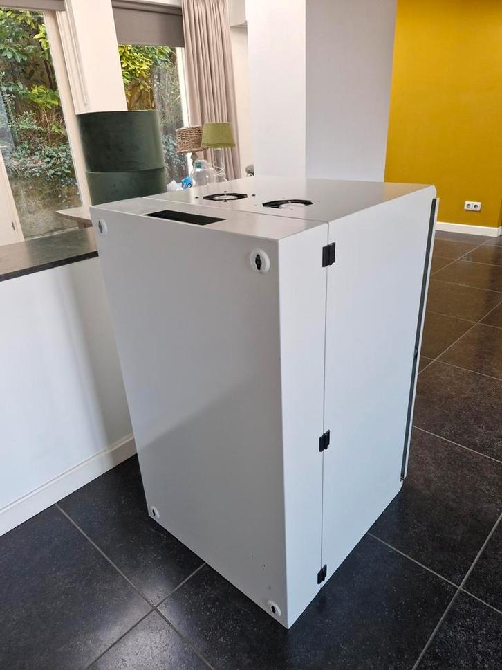 Compacte Serverkast met Ventilatie en Patchpaneel, Computers en Software, Serverkasten, Gebruikt, Glas, Plaatstaal, Ophalen