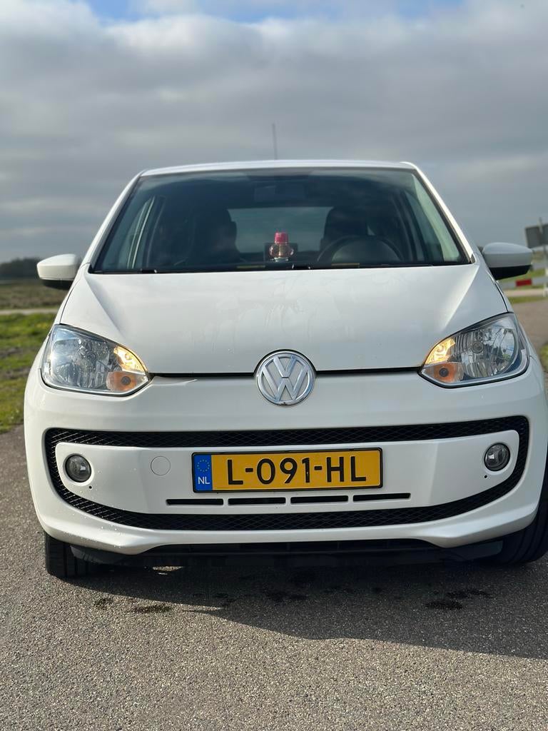 Volkswagen up! 1.0 44KW 2012 Wit, Voorwielaandrijving, Up!, 4 stoelen, Wit