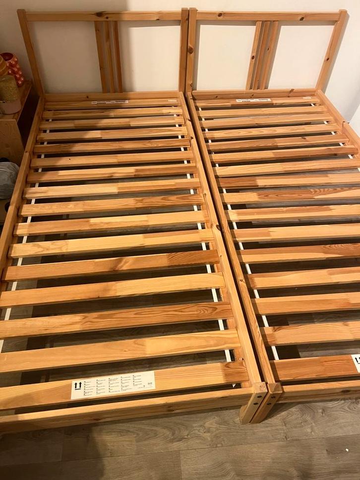 Twee eenpersoonsbedden 90x200 cm (IKEA sultan), Huis en Inrichting, Slaapkamer | Bedden, Gebruikt, Eenpersoons, 90 cm, 200 cm