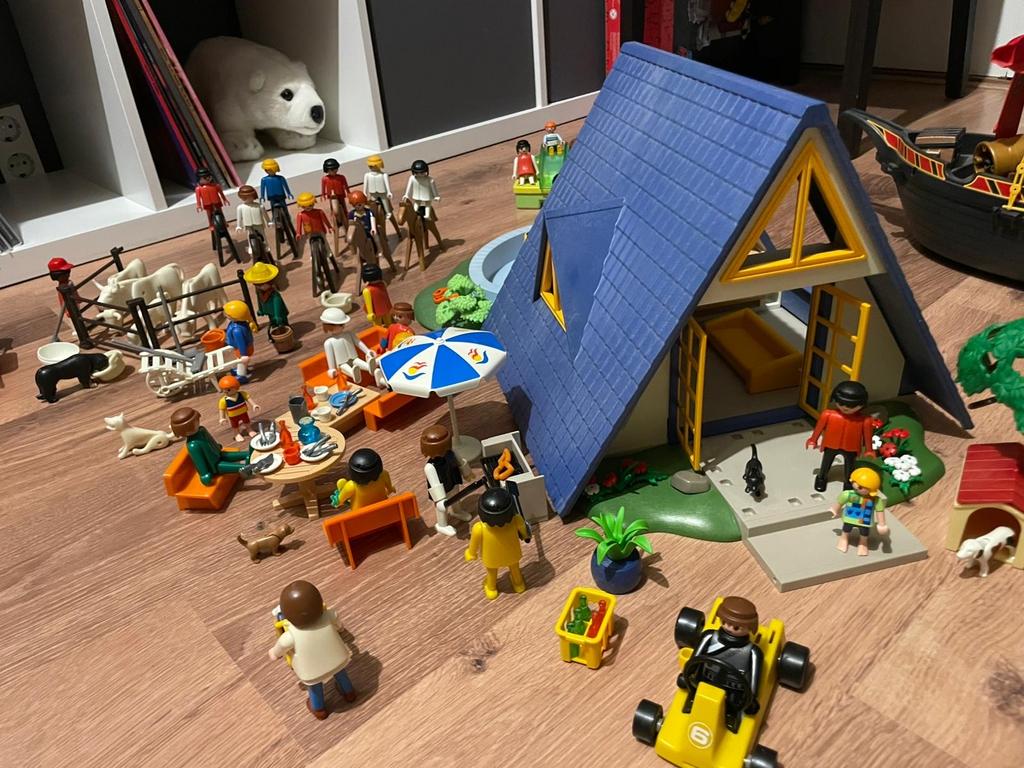 Grote Playmobil collectie: huis, politie, piratenschip en me, Ophalen of Verzenden, Gebruikt, Complete set