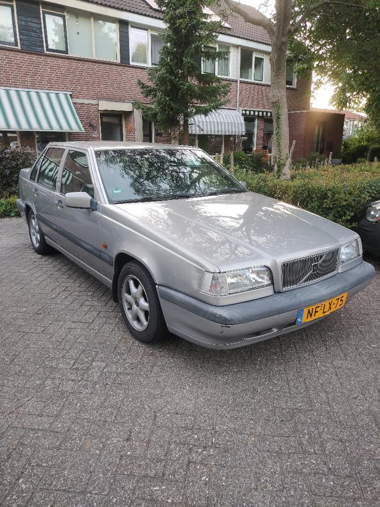 Volvo 850 2.5 I 20V AUT 1995 Grijs, Euro 5, Lederen bekleding, 2435 cc, Particulier