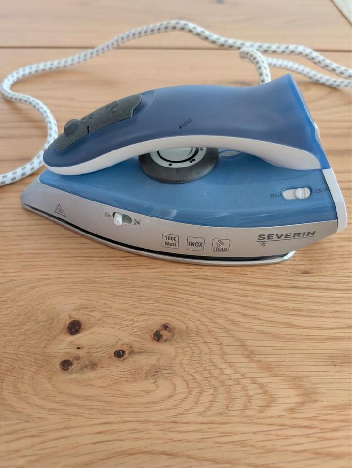 Mini travel Iron Severin, Witgoed en Apparatuur, Strijkijzers en Strijkplanken, Zo goed als nieuw, Ophalen of Verzenden