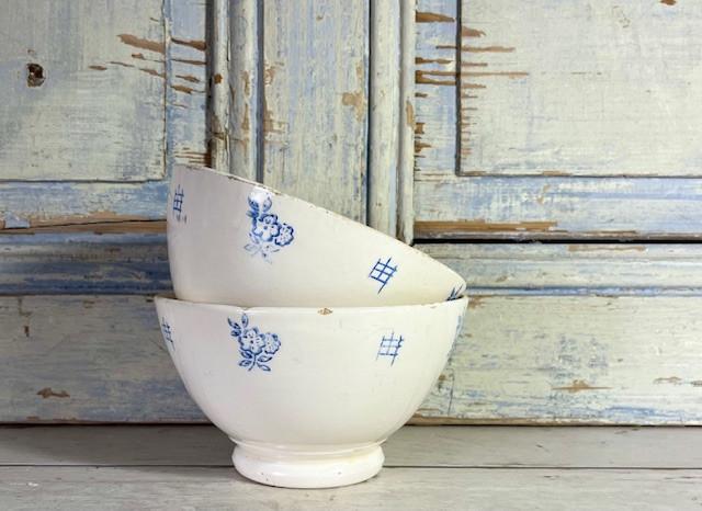 Set antieke Franse terre de fer spoelkommen bowls, Antiek en Kunst, Antiek | Servies los, Ophalen of Verzenden