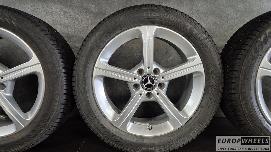 17 inch Mercedes A B CLA Klasse W247 W177 Winterbanden