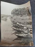 Foto vrouwelijke Vietcong strijdsters Mekong Delta, Ophalen of Verzenden, Landmacht, Nederland, Embleem of Badge