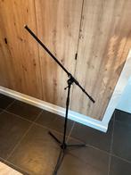 K&M 210/2 Microfoonstatief met Galg - Zwart, Muziek en Instrumenten, Microfoons, Ophalen, Zo goed als nieuw, Overige typen