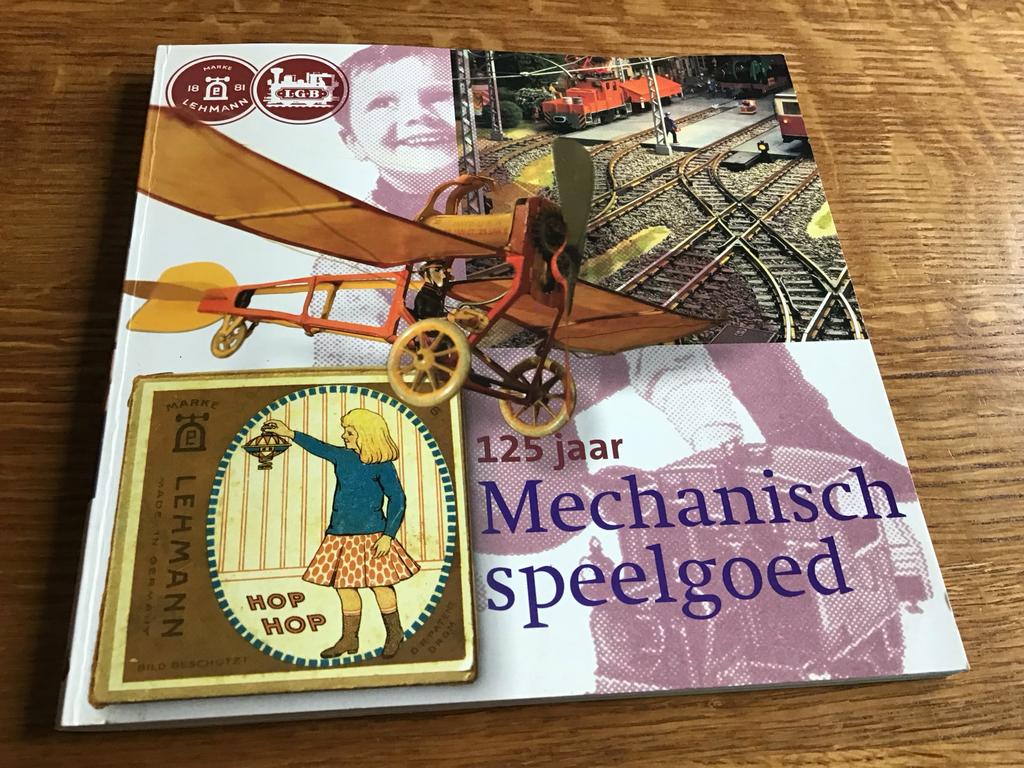 Boekje 125 jaar Mechanisch Speelgoed E.P. Lehmann, Ophalen of Verzenden, Zo goed als nieuw