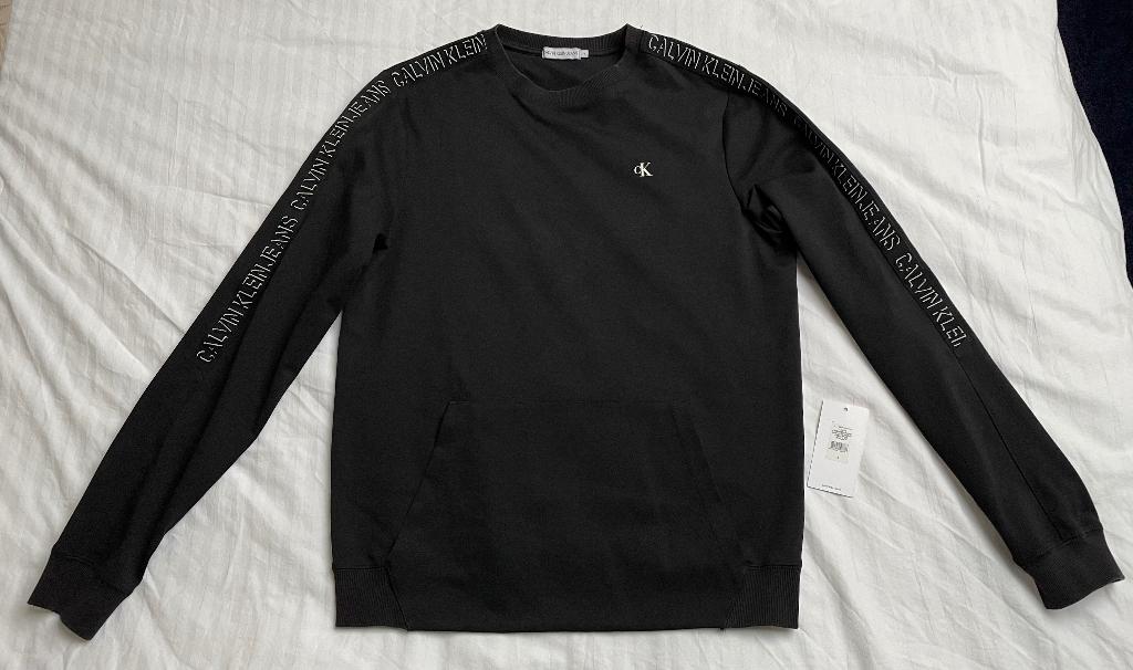 CALVIN KLEIN trui maat 176 kleur zwart, Kinderen en Baby's, Kinderkleding | Maat 176, Zo goed als nieuw, Shirt of Longsleeve, Jongen