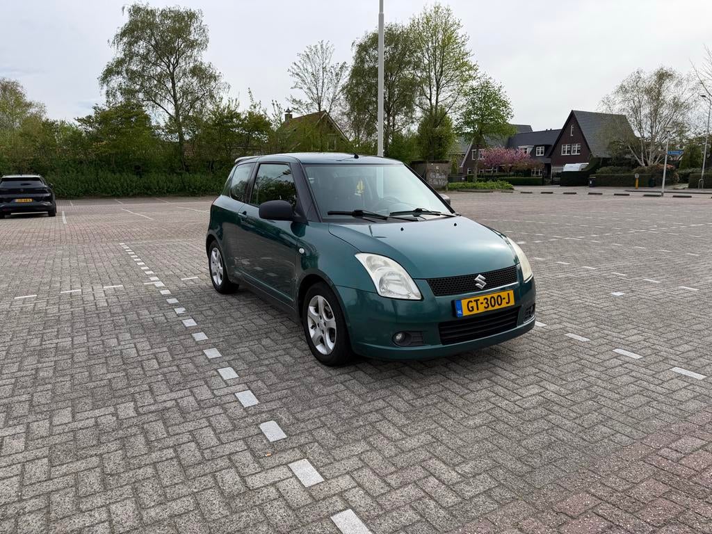 Suzuki Swift 1.3, Keyless, airco, stoelverwarming, Auto's, 945 kg, Stof, Zwart, Stoelverwarming