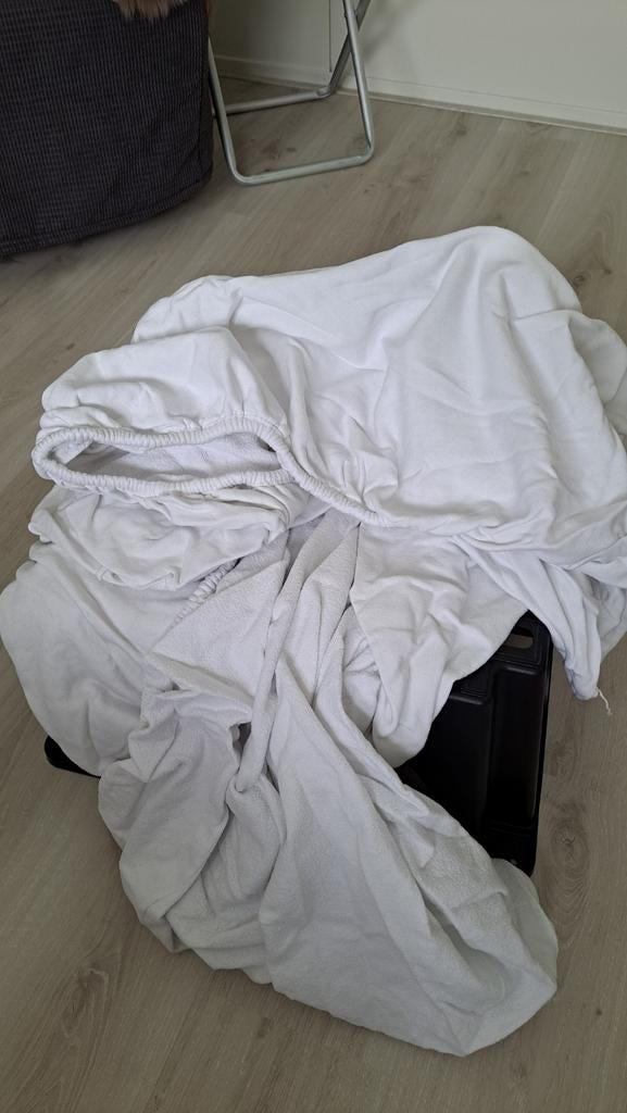 Molton voor Frans bed in caravan of camper, Ophalen